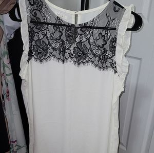 Contrast lace tank